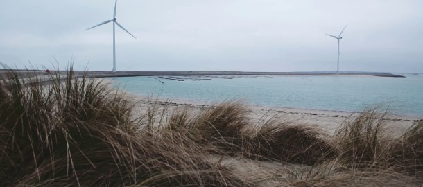 Windmolens aan het water